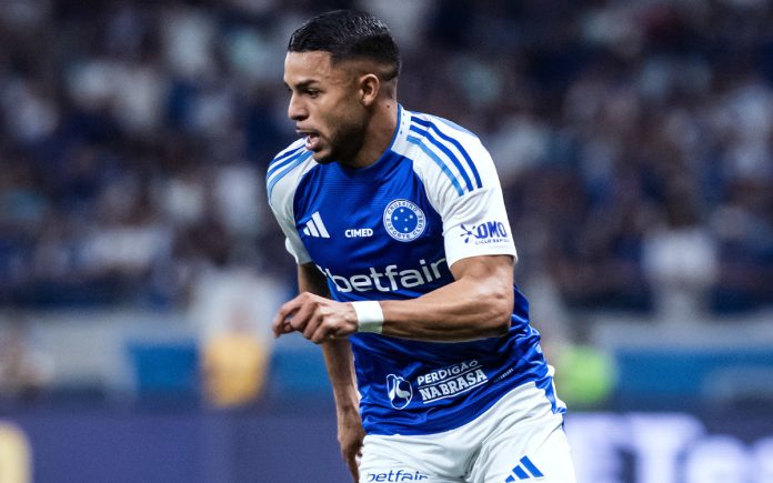 Wanderson está pendurado e pode desfalcar o Cruzeiro no Brasileiro