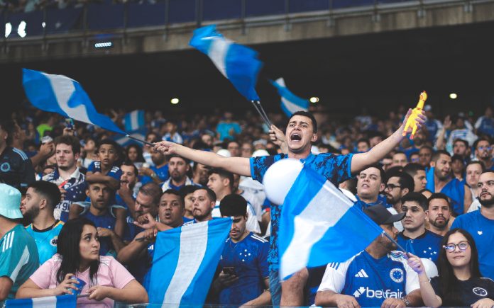 Torcida do Cruzeiro no Mineirão (Foto: Gustavo Aleixo/Cruzeiro)