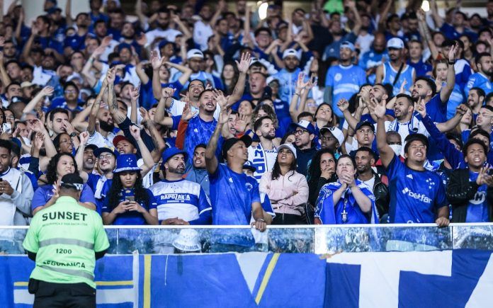 Torcida do Cruzeiro no Maracanã