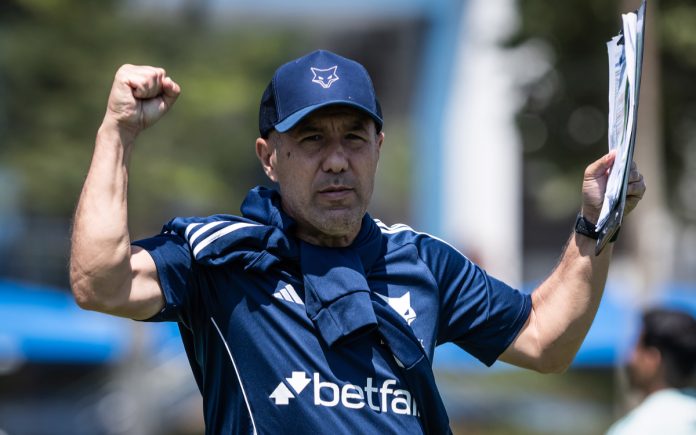 Leonardo Jardim, técnico do Cruzeiro