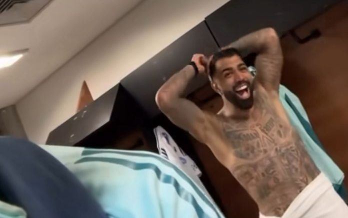 Gabigol e Bolasie no vestiário do Cruzeiro (Foto: Reprodução/Instagram)