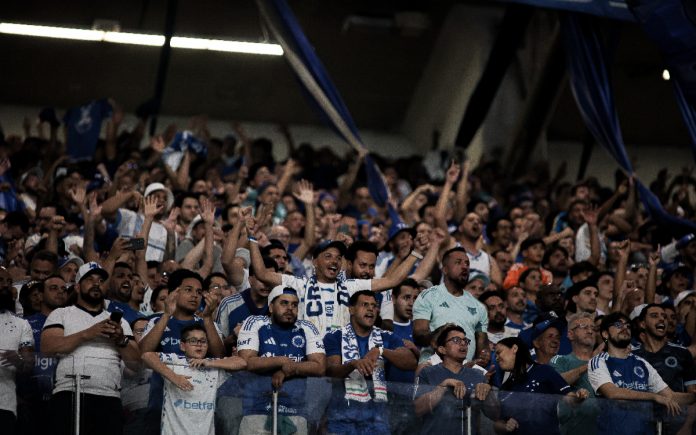 Torcida do Cruzeiro no Mineirão (Foto: Gustavo Martins/Cruzeiro) Torcida do Cruzeiro no Mineirão (Foto: Gustavo Martins/Cruzeiro)