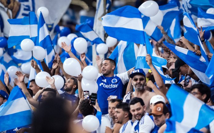 Torcida do Cruzeiro, no Mineirão (Foto: Gustavo Aleixo/Cruzeiro)