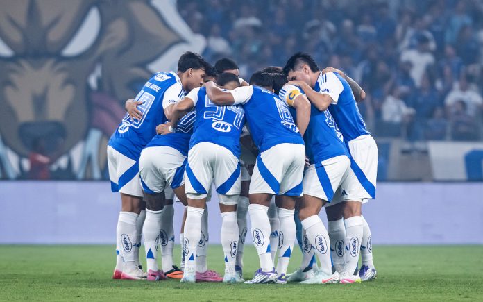 Jogadores do Cruzeiro, no Mineirão (Foto: Gustavo Aleixo/Cruzeiro)