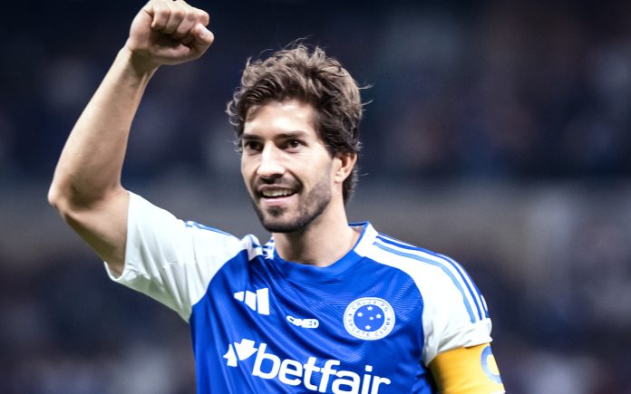 Lucas Silva, volante do Cruzeiro (Foto: Gustavo Aleixo/Cruzeiro)