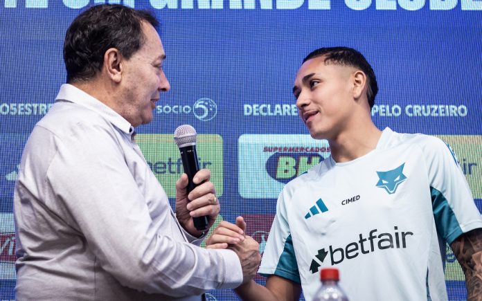 Pedrinho e Kauã Moraes, reforço do Cruzeiro para a temporada (Foto: Gustavo Aleixo/Cruzeiro)