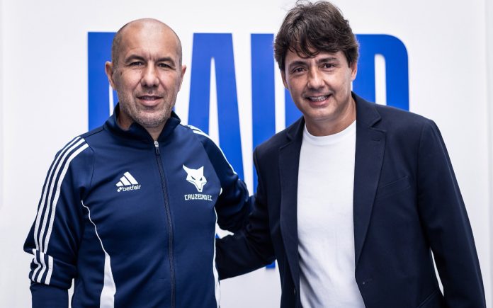 Jardim ao lado de Cristiano Nunes na Toca II
