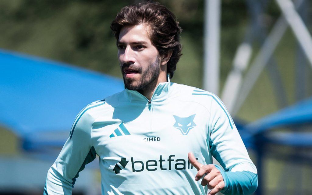 Camisa de treino do Cruzeiro em 2025 (Foto: Gustavo Aleixo/Cruzeiro)