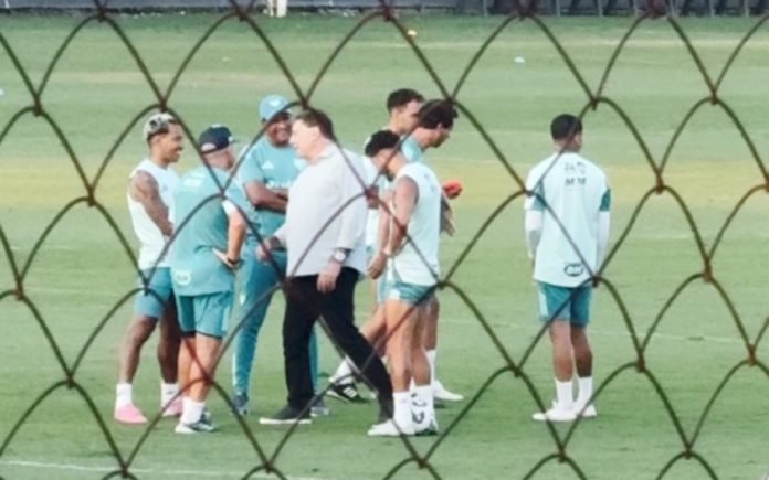 Matheus Pereira conversa com Pedro Lourenço na Toca II