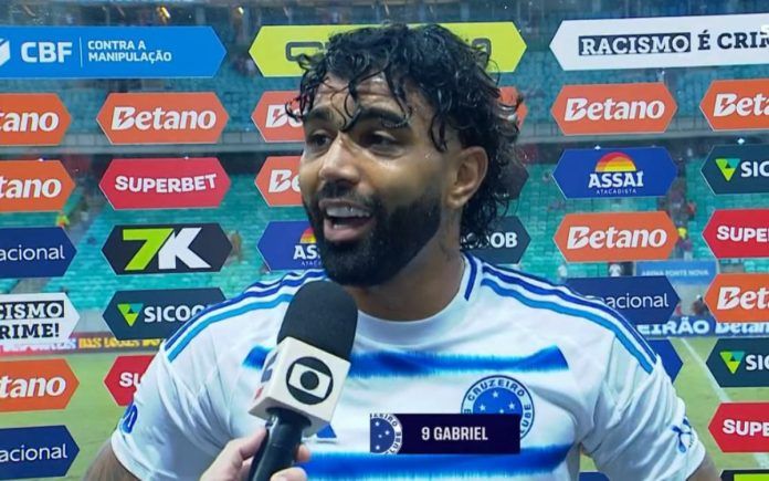 Gabigol, do Cruzeiro, reagiu ao golaço contra o Bahia