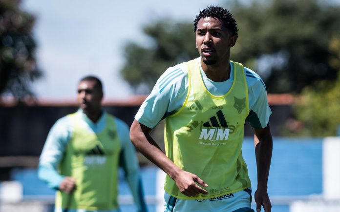 Ryan Guilherme, novo volante do Cruzeiro