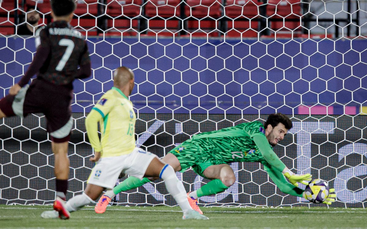 cruzeiro-volta-a-ser-destaque-com-brasil-na-briga-pelo-t-tulo-da-copa