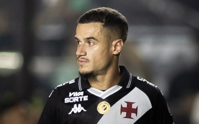Coutinho, meia do Vasco, em jogo contra o Ceará