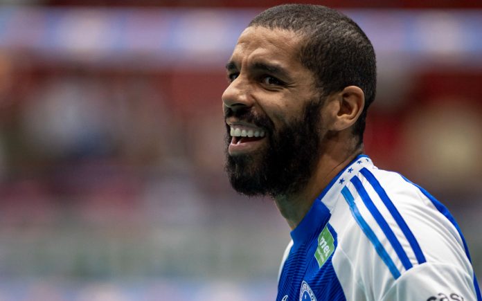 Wallace, oposto do Sada Cruzeiro