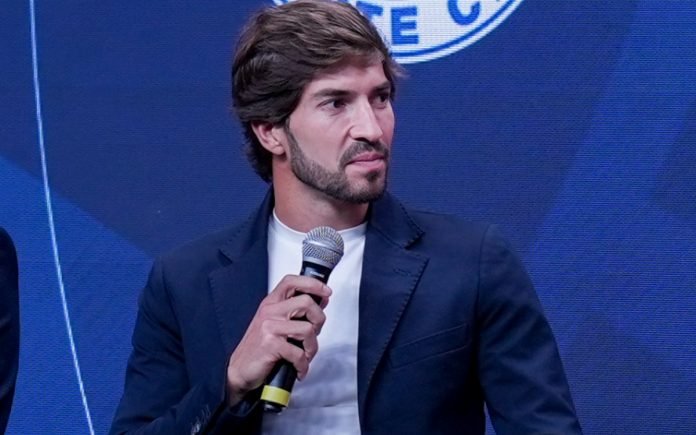 Lucas Silva no sorteio da CBF, no Rio de Janeiro (Foto: Divulgação/CBF) Lucas Silva no sorteio da CBF, no Rio de Janeiro (Foto: Divulgação/CBF)