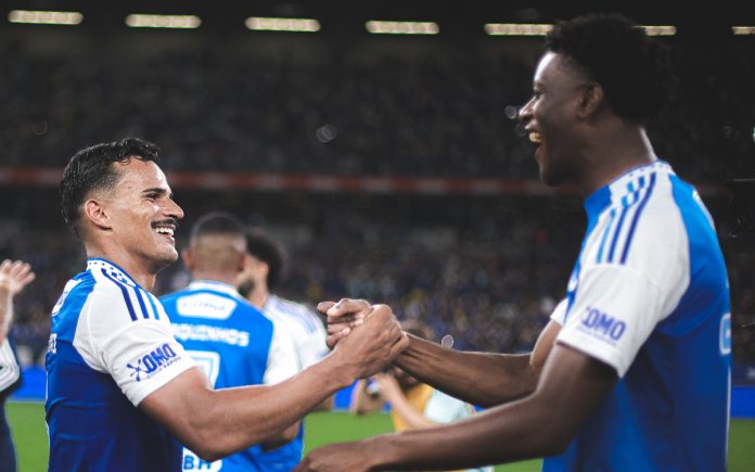Kaiki e Jonathan Jesus, defensores do Cruzeiro