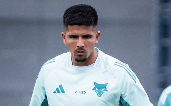 mateogamarratreinocruzeirotoca2 Mateo Gamarra não atua há mais de cinco meses