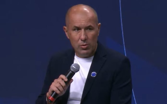 Leonardo Jardim, técnico do Cruzeiro