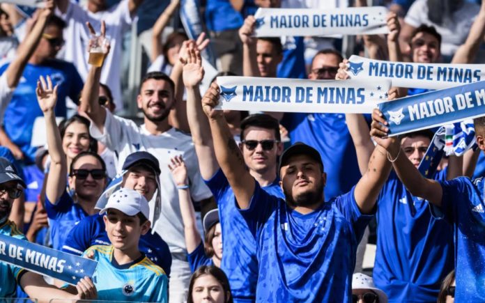 Torcida do Cruzeiro no Mineirão (Foto: Gustavo Aleixo/Cruzeiro) Torcida do Cruzeiro no Mineirão (Foto: Gustavo Aleixo/Cruzeiro)