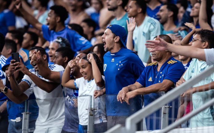 Torcida do Cruzeiro no Mineirão (Foto: Gustavo Aleixo/Cruzeiro)