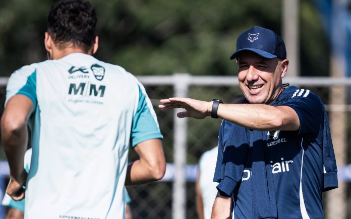 Leonardo Jardim, treinador do Cruzeiro (Foto: Gustavo Aleixo/Cruzeiro)