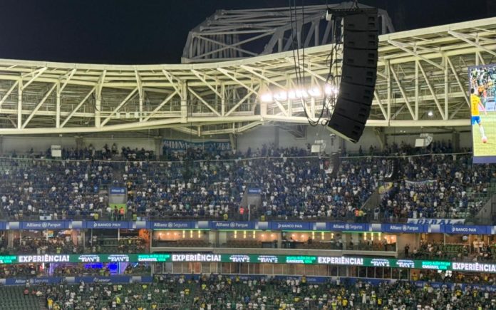 Torcida do Cruzeiro no Allianz Parque