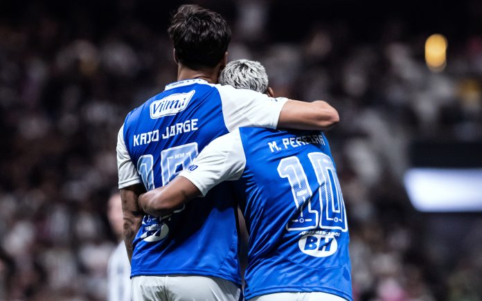 Kaio Jorge e Matheus Pereira, jogadores do Cruzeiro (Foto: Gustavo Aleixo/Cruzeiro)