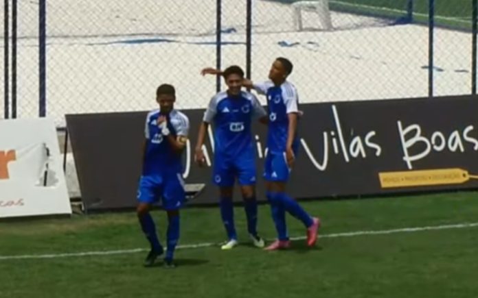 Felipe Morais, meia da base do Cruzeiro