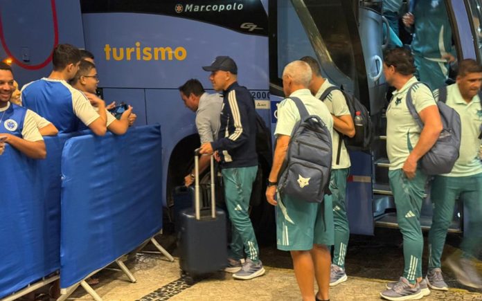 Cruzeiro chegou ao Rio de Janeiro na noite desta quarta (1º) Foto: Samuel Venâncio/Samuca TV