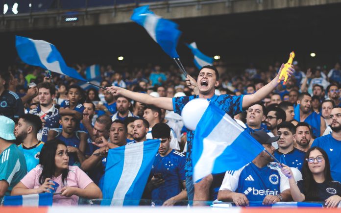 Torcida do Cruzeiro em jogo no Mineirão