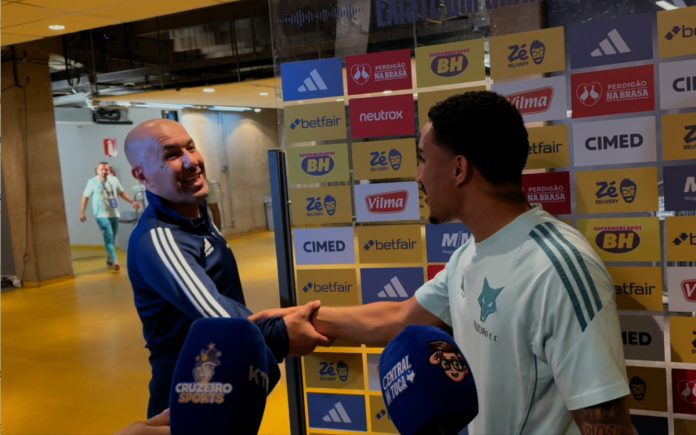 Leonardo Jardim e Christian na zona mista após a vitória do Cruzeiro