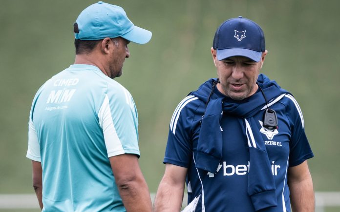 Leonardo Jardim, treinador do Cruzeiro (Foto: Gustavo Aleixo/Cruzeiro)
