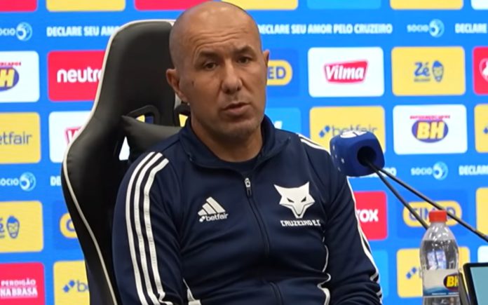 Leonardo Jardim, treinador do Cruzeiro (Foto: Divulgação/TV Cruzeiro)