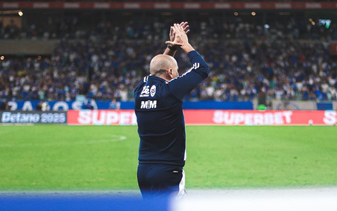 Leonardo Jardim, técnico do Cruzeiro