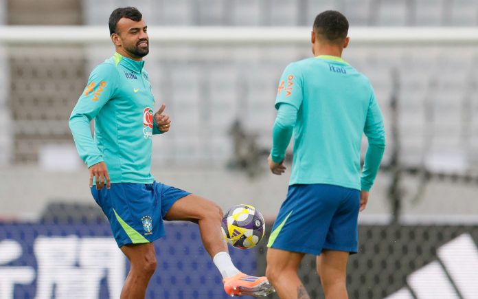Fabrício Bruno no treino da Seleção nesta segunda (13), em Tóquio
