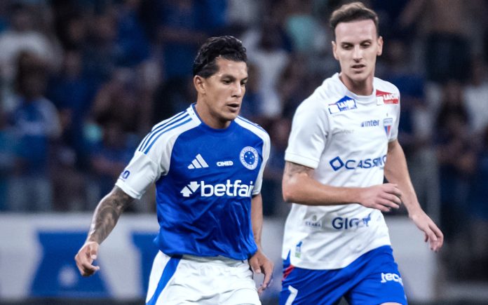 Lucas Romero, volante do Cruzeiro (Foto: Gustavo Aleixo/Cruzeiro)