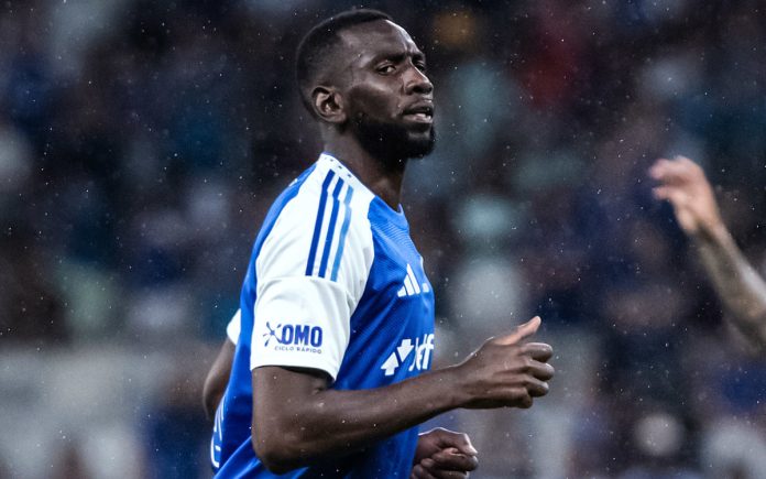 Bolasie tem contrato até o fim de dezembro