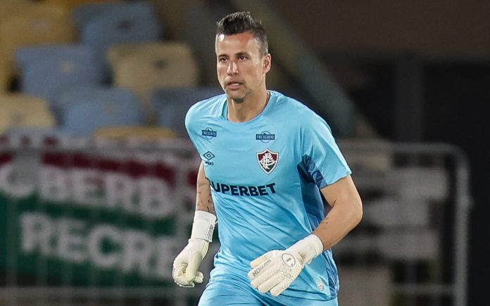Aos 45 anos, Fábio disputa prêmio de melhor goleiro do mundo