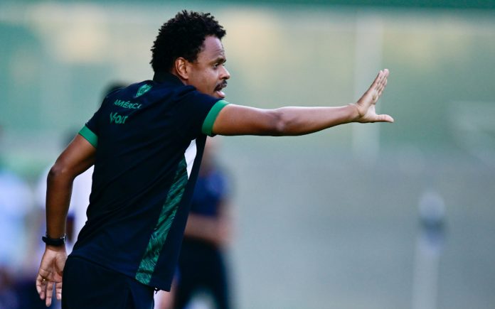 Mairon César, atual treinador do Sub-20 do América-MG (Foto: Mourão Panda/América-MG)