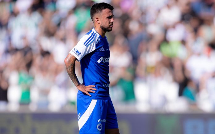 Matheus Henrique lamentou empate contra o Juventude
