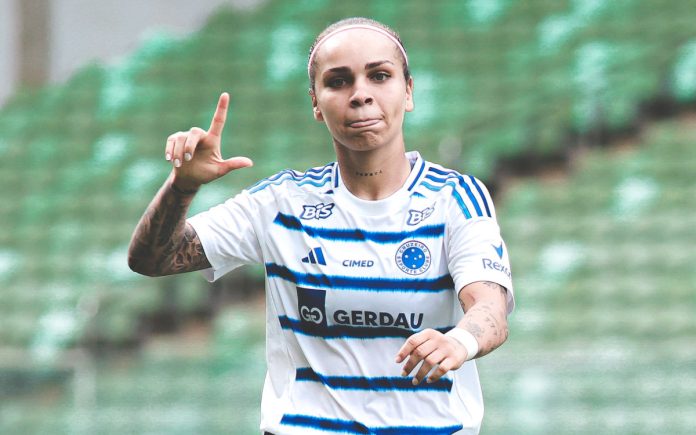 Letícia fez o L duas vezes contra o América-MG