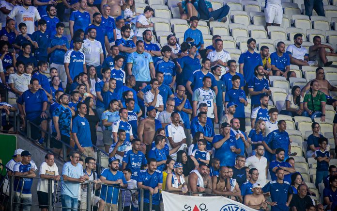 Torcida do Cruzeiro no Castelão (Foto: Samuel Andrade/Cruzeiro)