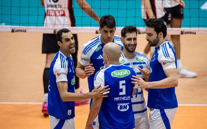 Sada Cruzeiro no Riachão, em Contagem (Foto: Agência i7/Sada Cruzeiro)