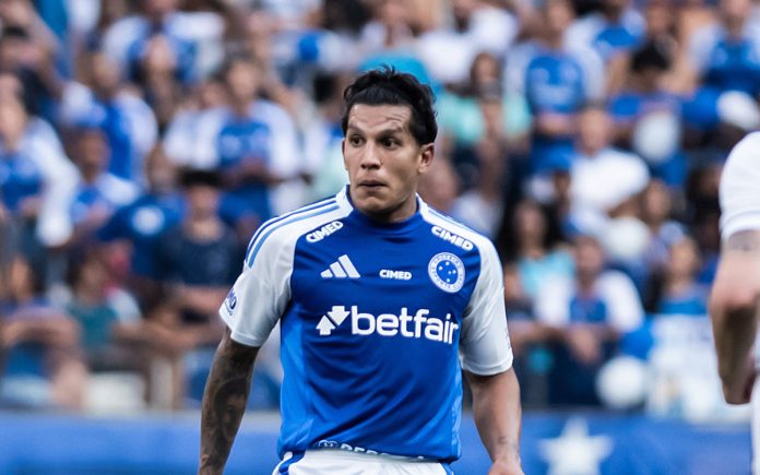 Lucas Romero, volante do Cruzeiro