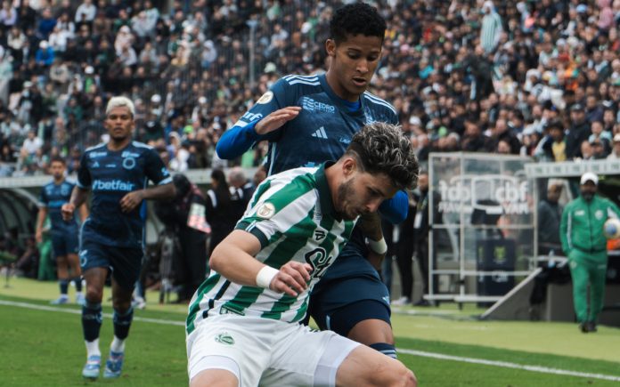 Tevis marcou gol da vitória contra o Juventude, em 2024