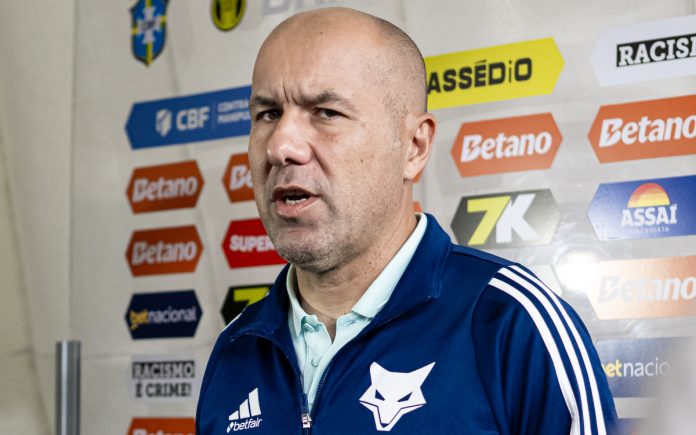 Leonardo Jardim, técnico do Cruzeiro