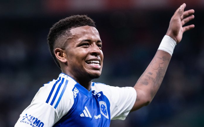 Arroyo fechou a goleada contra o Corinthians