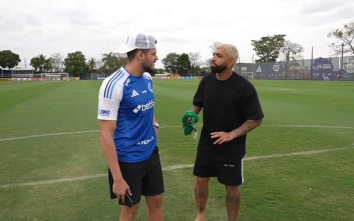 Jon Vlogs e Gabigol, na Toca da Raposa II, em Belo Horizonte