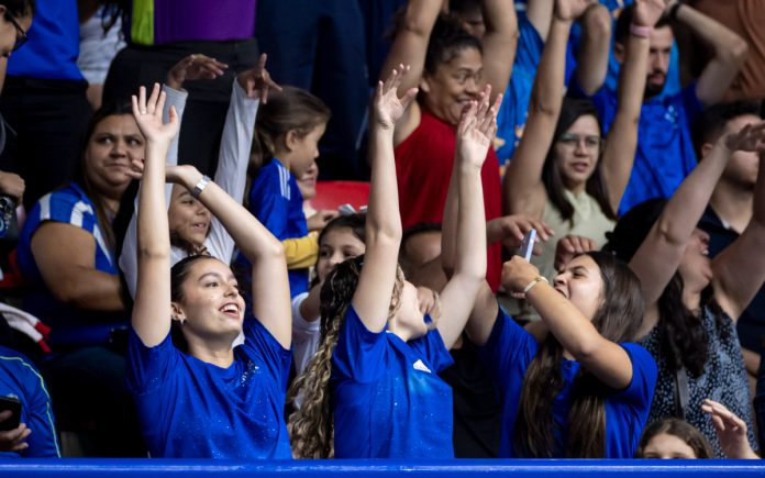 Torcida do Cruzeiro no Riacho (Foto: Agência i7/Cruzeiro)