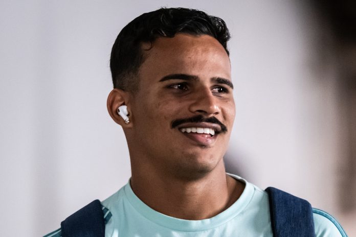 Kaiki, lateral-esquerdo do Cruzeiro